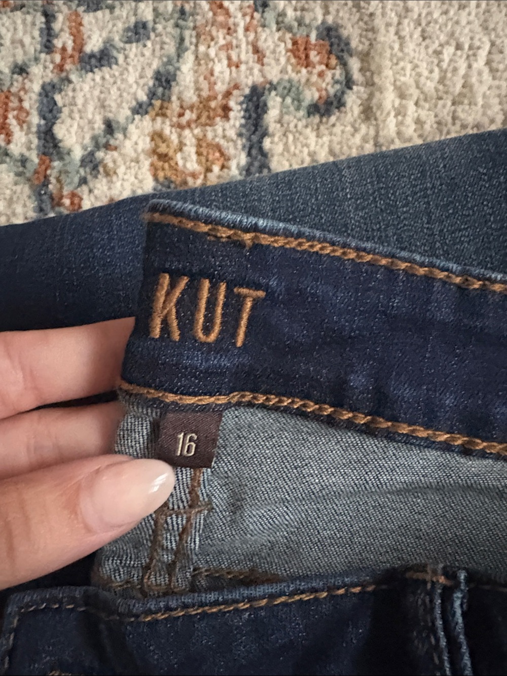 Kut from the Kloth Women’s Dark Indigo Skinny Jeans - Picture 4 of 4